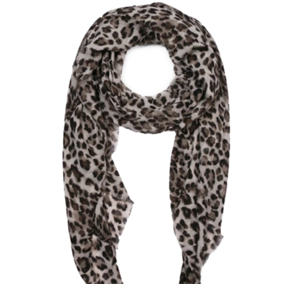 Accessories - 472-Leopard Print Scarf